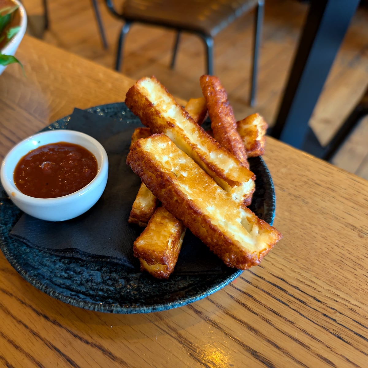Air Fryer Halloumi Fries